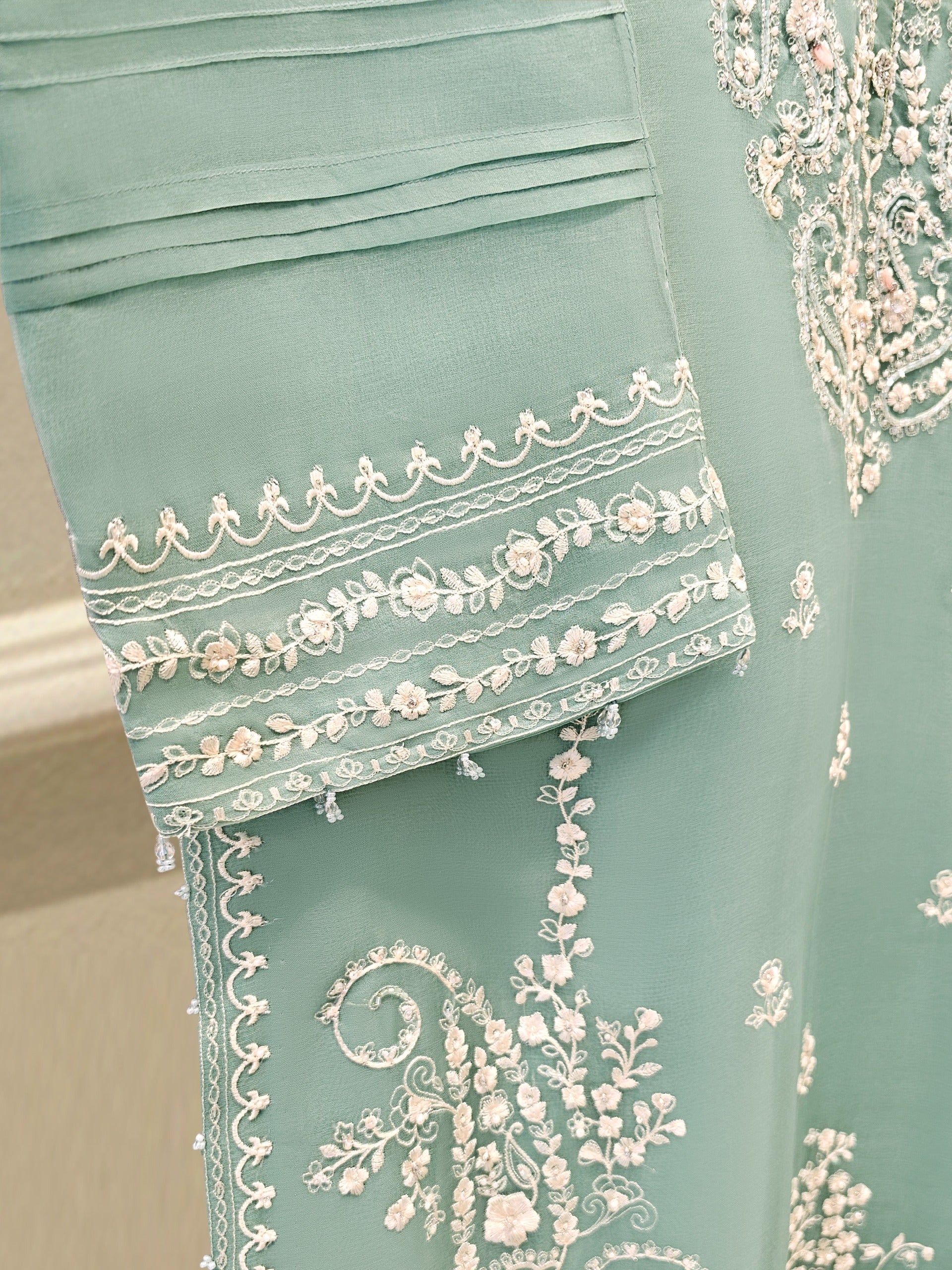 Agha Noor Stitched 3 Piece Pure Organza S111651 J(93) - Image 5