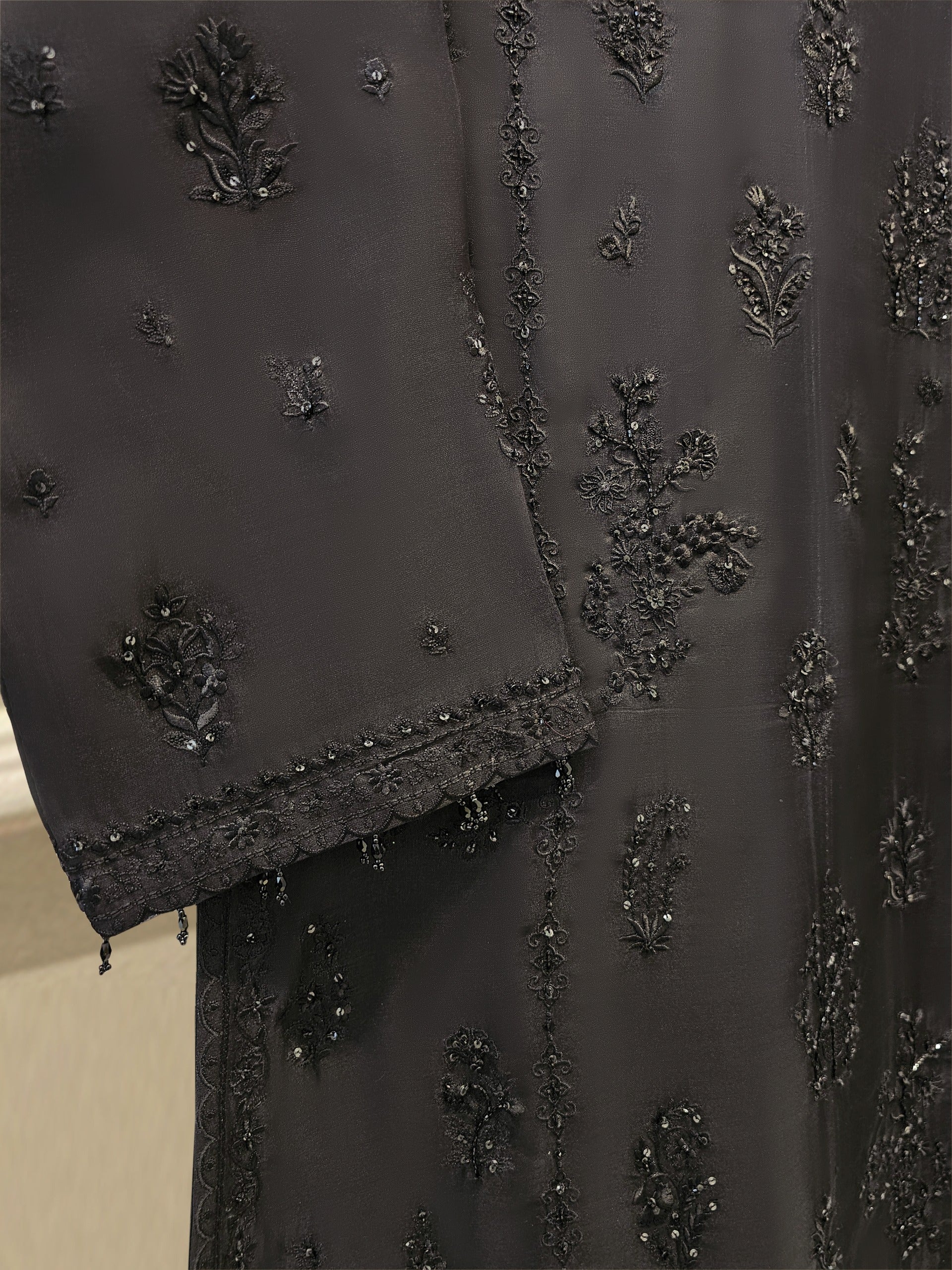 Agha Noor Stitched 3 Piece Pure Organza S111666 J(98) - Image 5
