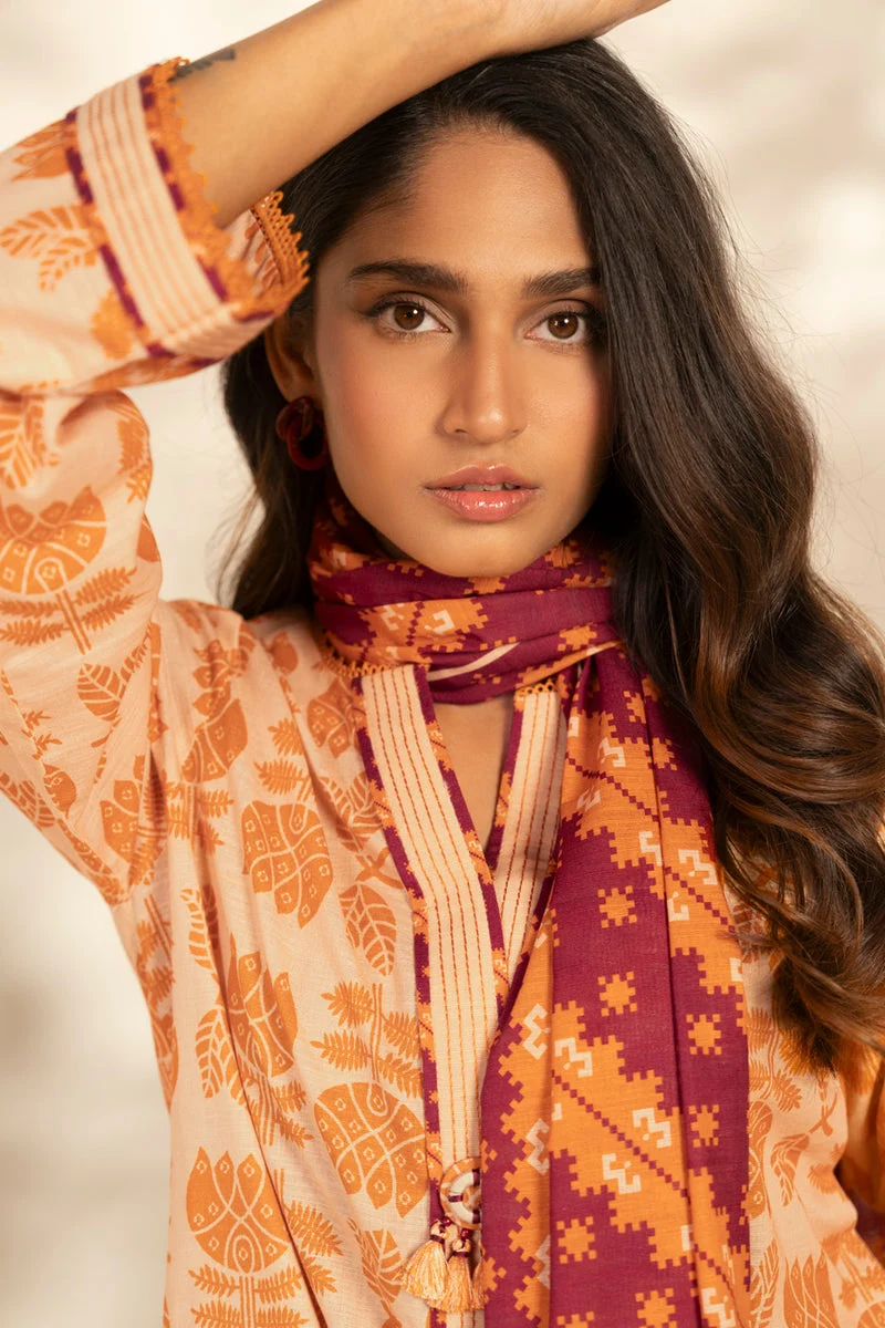Al Karam Stitched Khaddar 3 Piece FW-127-25-1 Beige J(9) - Image 3
