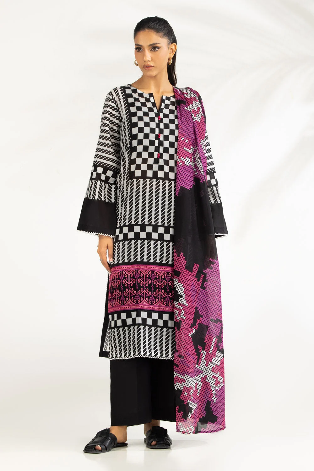 Gul Ahmed Stitched Lawn 3 Piece CL#62183 J(34&35) Y(4) - Image 3