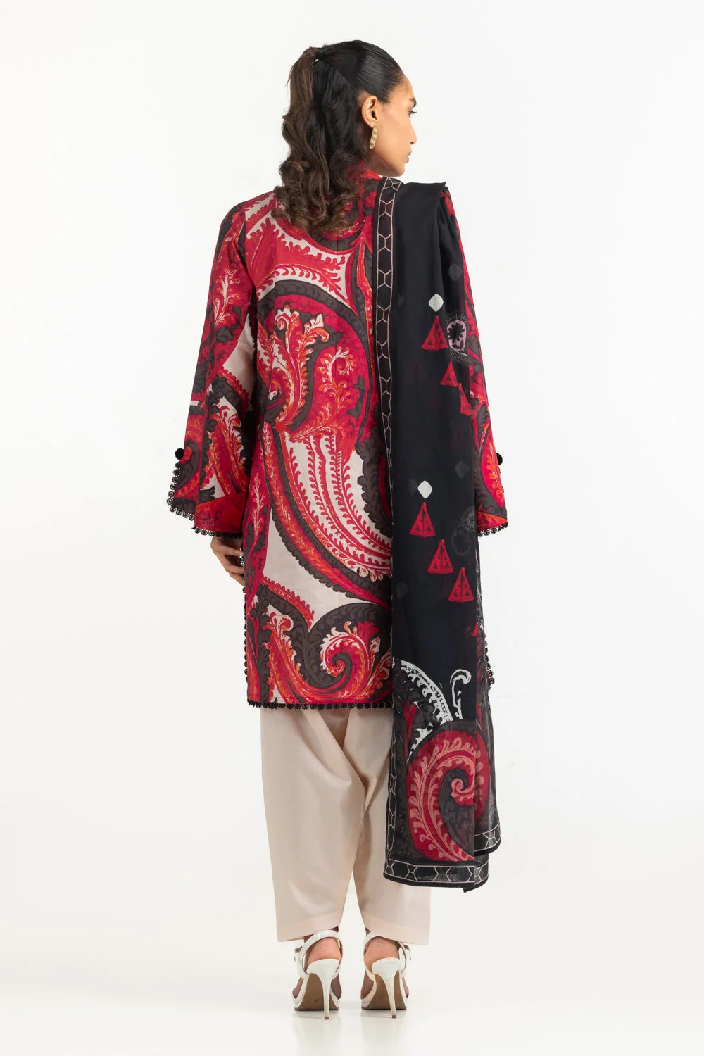 Gul Ahmed Stitched Lawn 3 Piece CL#62232 J(37) NY 52 - Image 6