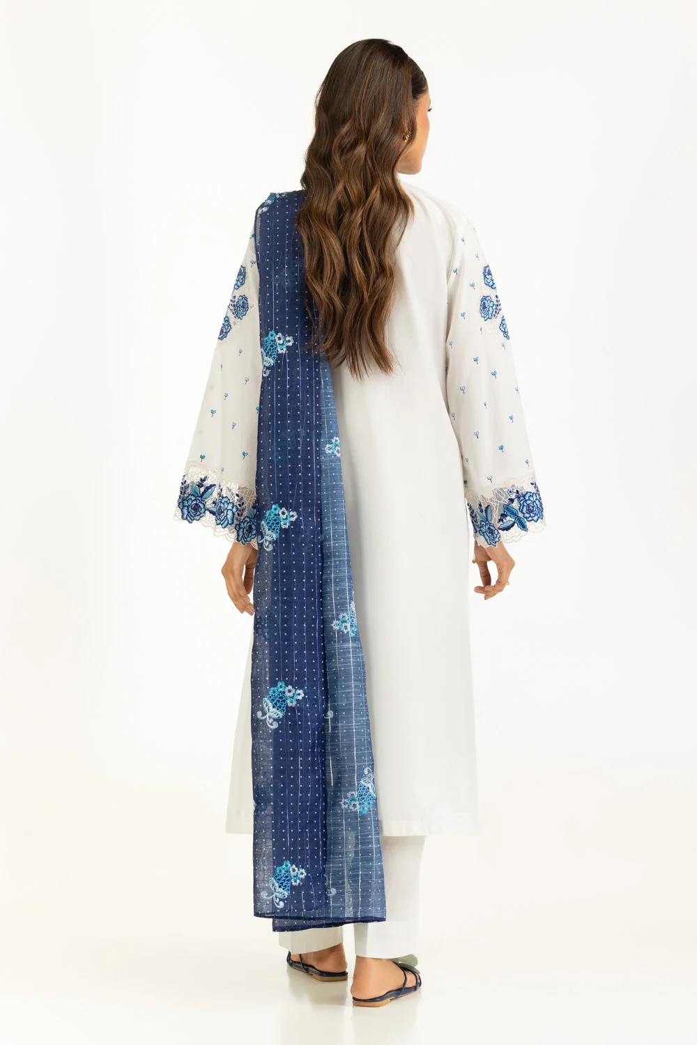 Gul Ahmed Festive 3 Piece IUSTKSD-1089 J(21) - Image 3