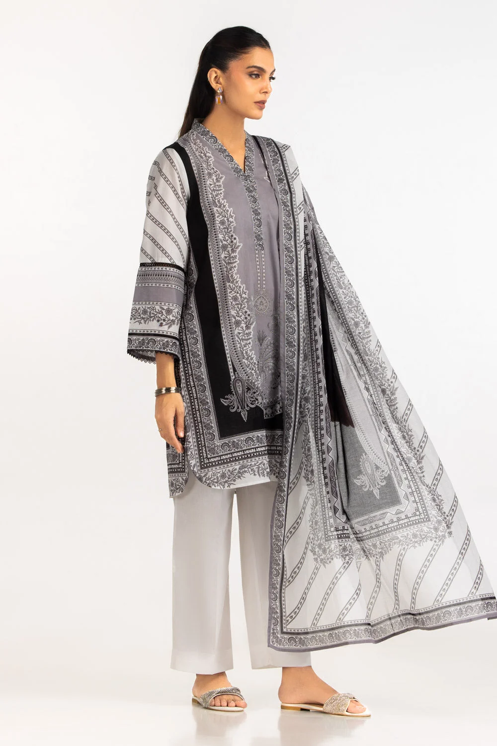 Gul Ahmed Stitched Lawn 3 Piece IUSTKSD-2193 J(62) NY 64 - Image 5