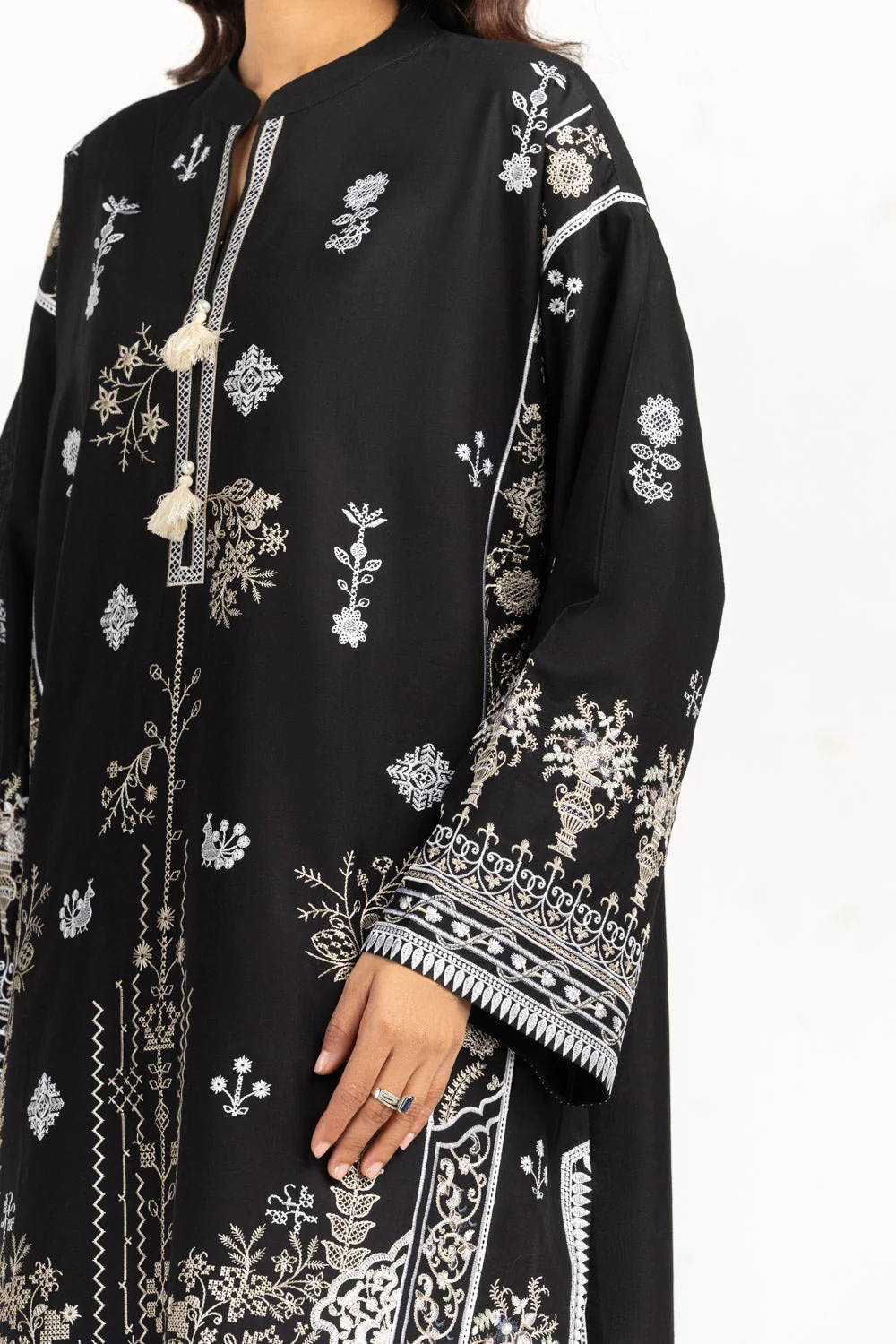 Gul Ahmed Stitched Embroidered 3 Piece IUSTKSD-2211 J(57&58) NY 51 - Image 4