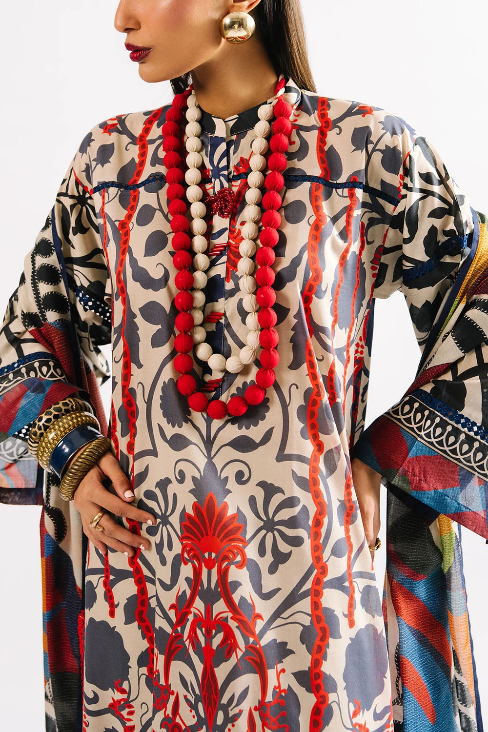 Gul Ahmed Lawn 3 Piece CL-62143 Y-40 - Image 2