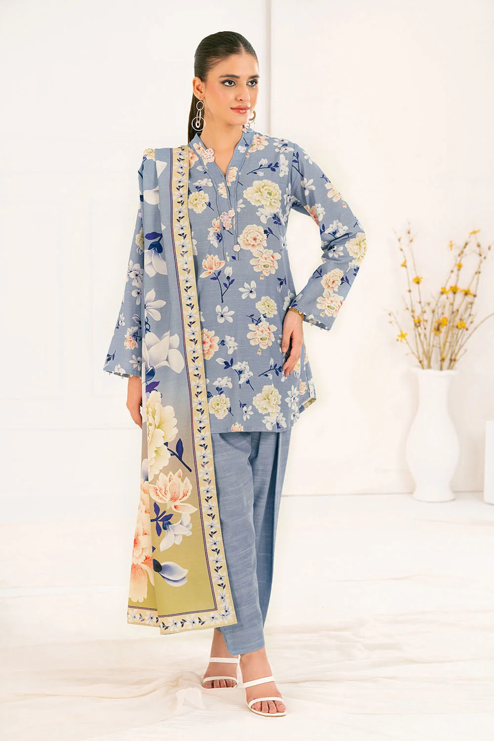 Gul Ahmed Stitched Curduroy 3 Piece CD#52005 J(79) Y-15-14