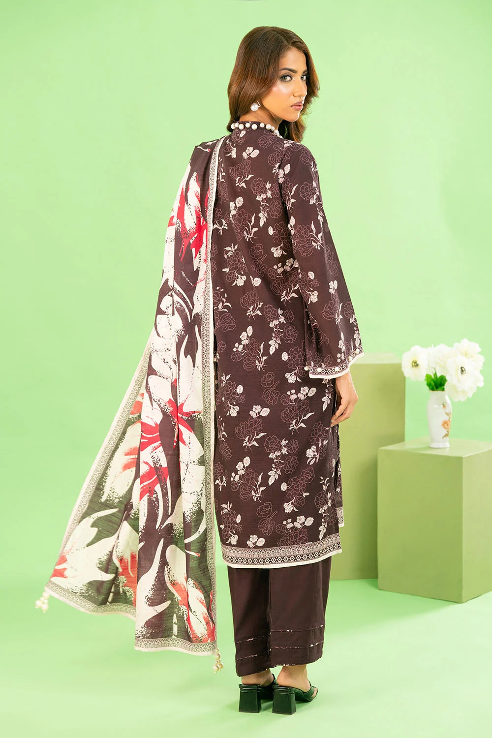Gul Ahmed Unstitched Khaddar 3 Piece K#52038 - Image 4