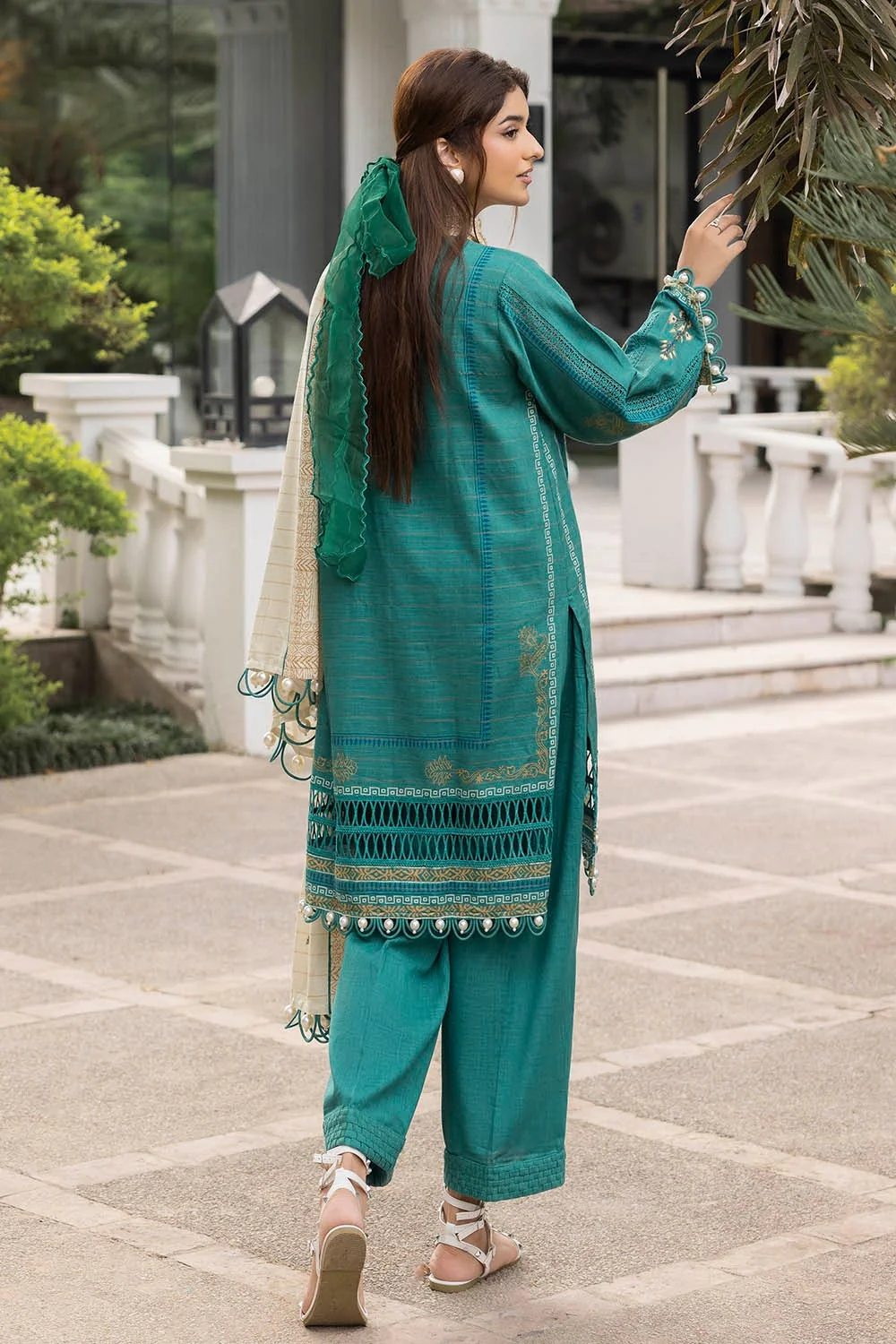 Gul Ahmed Unstitched Khaddar 3 Piece K#52059 - Image 3