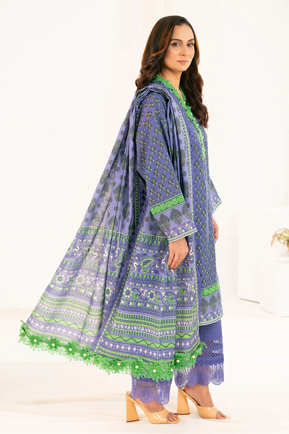 Gul Ahmed Unstitched Khaddar 3 Piece K#52084 - Image 3