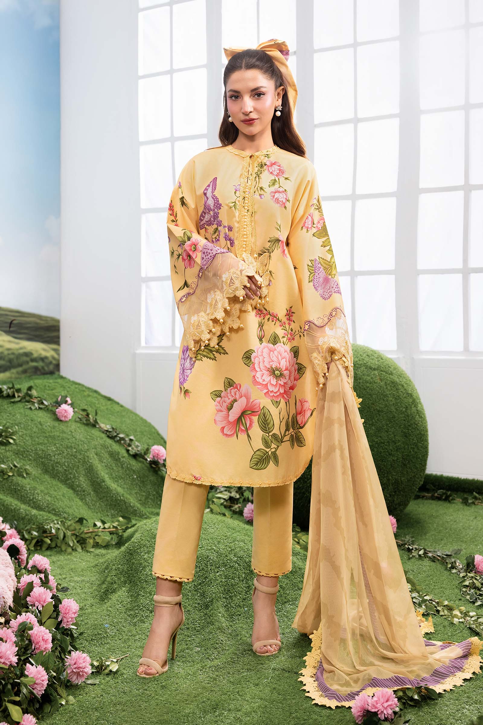 Maria B Stitched Embroidered 3 Piece D4B J(10) NY 172