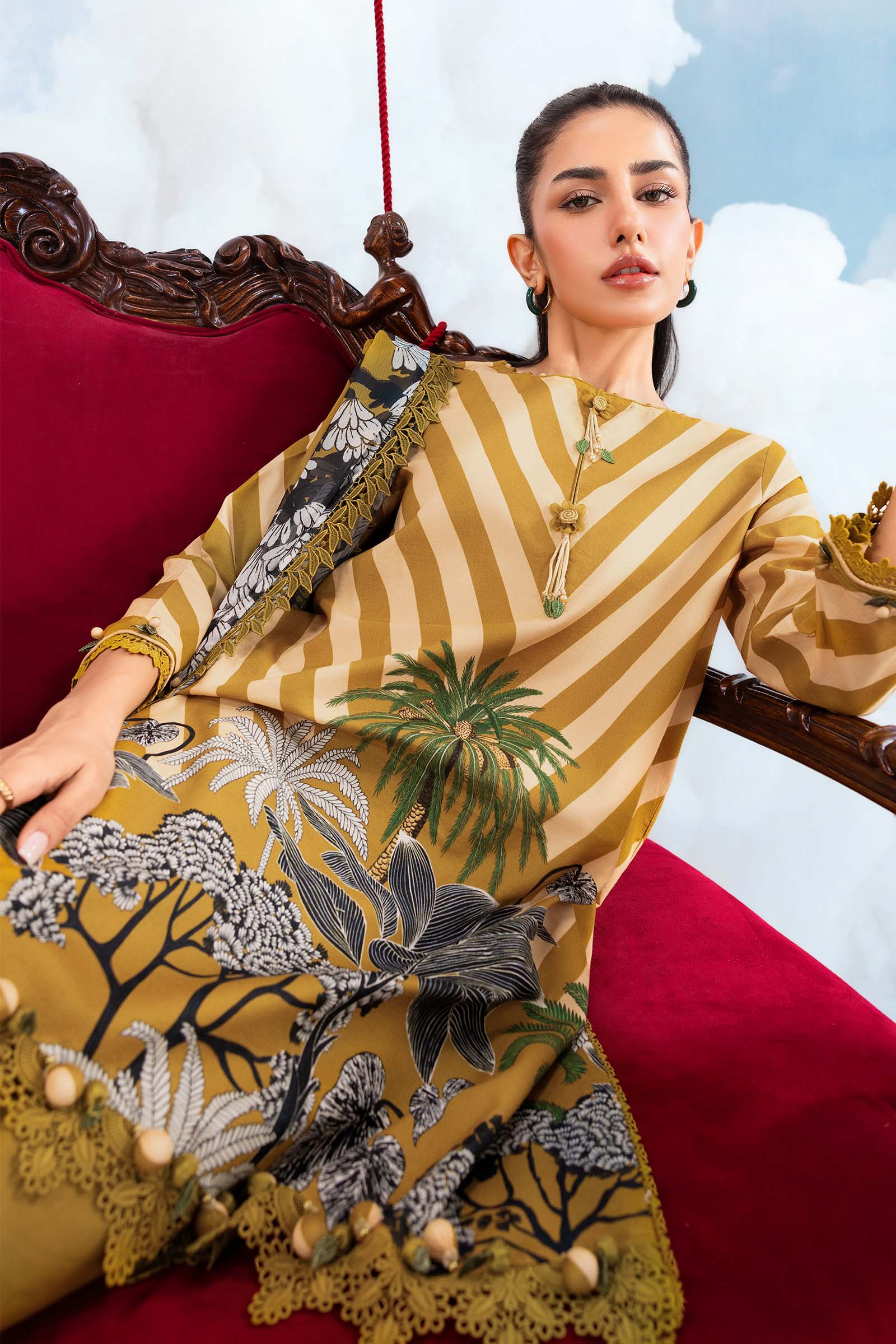Maria B Stitched Embroidered 3 Piece D8A J(94&95) - Image 3