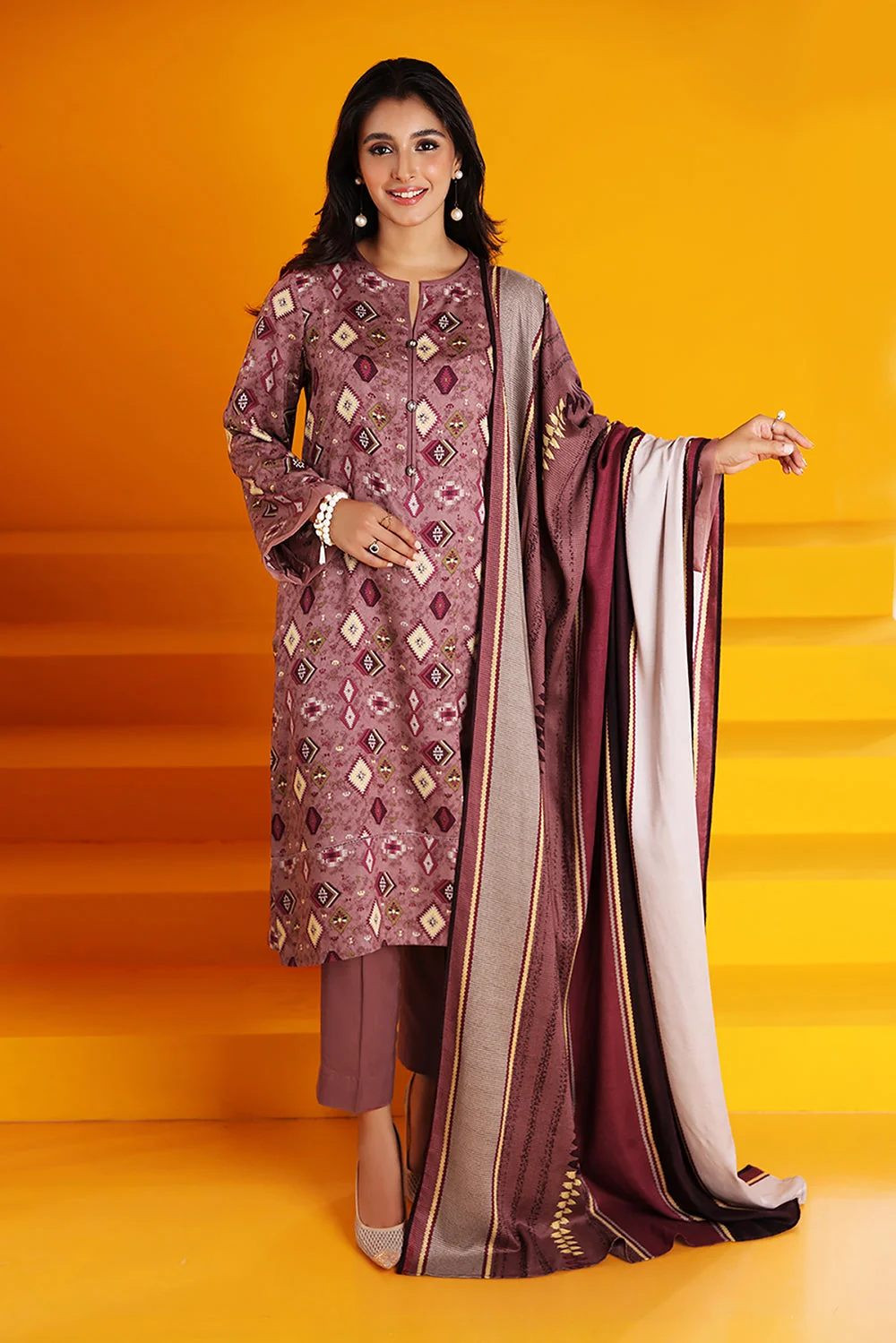 Nishat Stitched Linen 3 Piece 42206126 J(120)