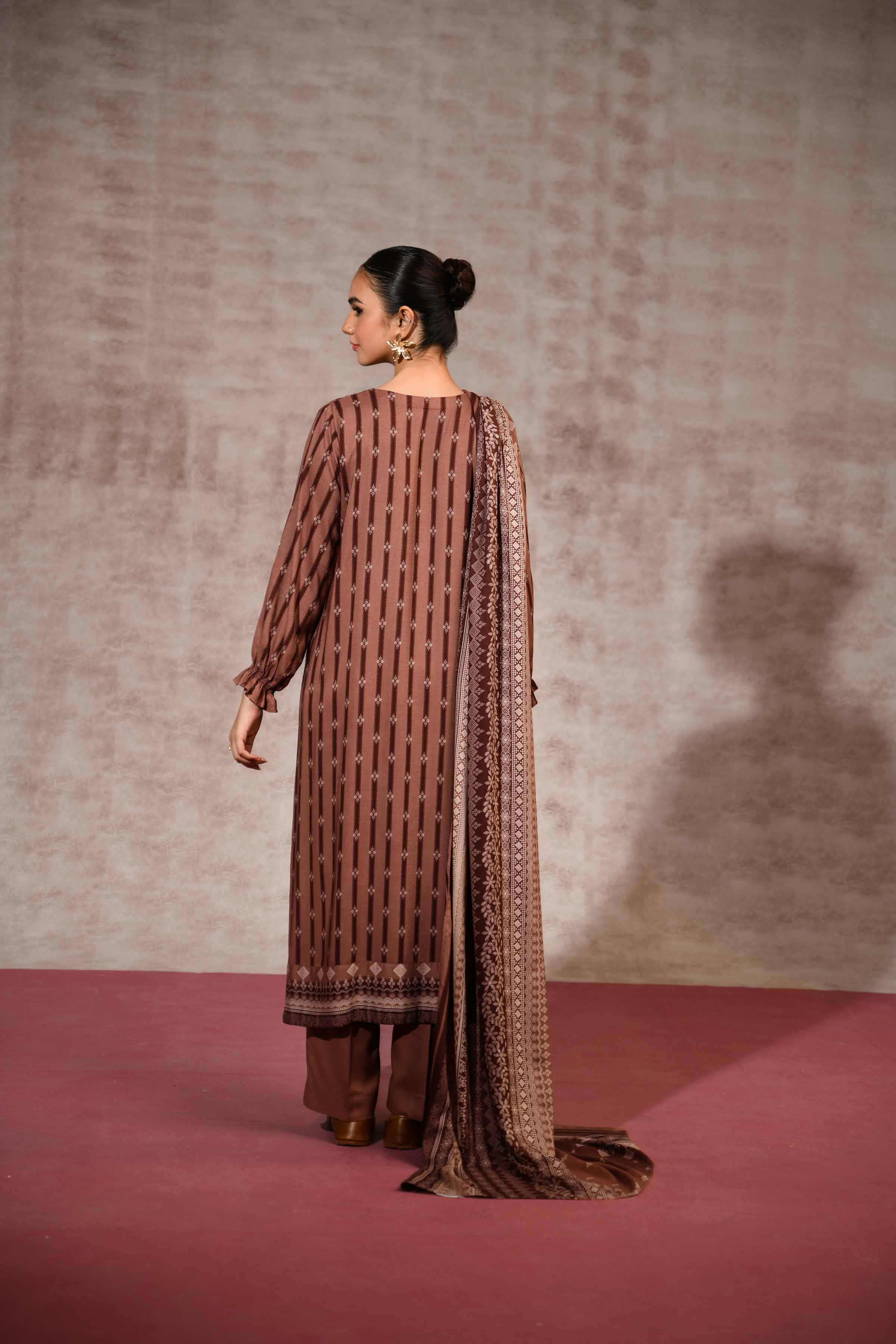 Nishat Stitched Linen 3 Piece 42303173 - Image 2