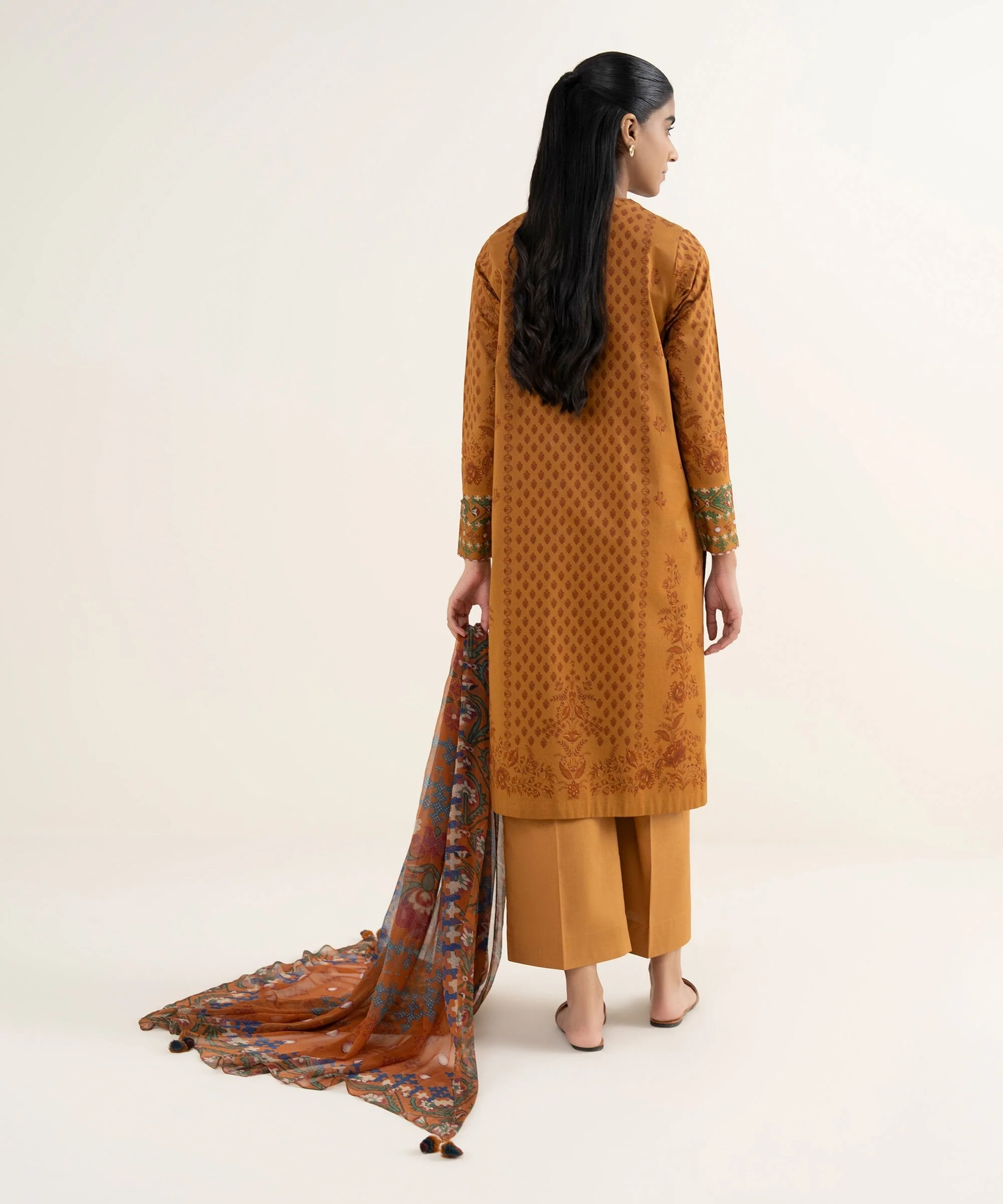 Sapphire Stitched 3 Piece Lawn PESGS26V023B (Y-180 178) J(9) - Image 3