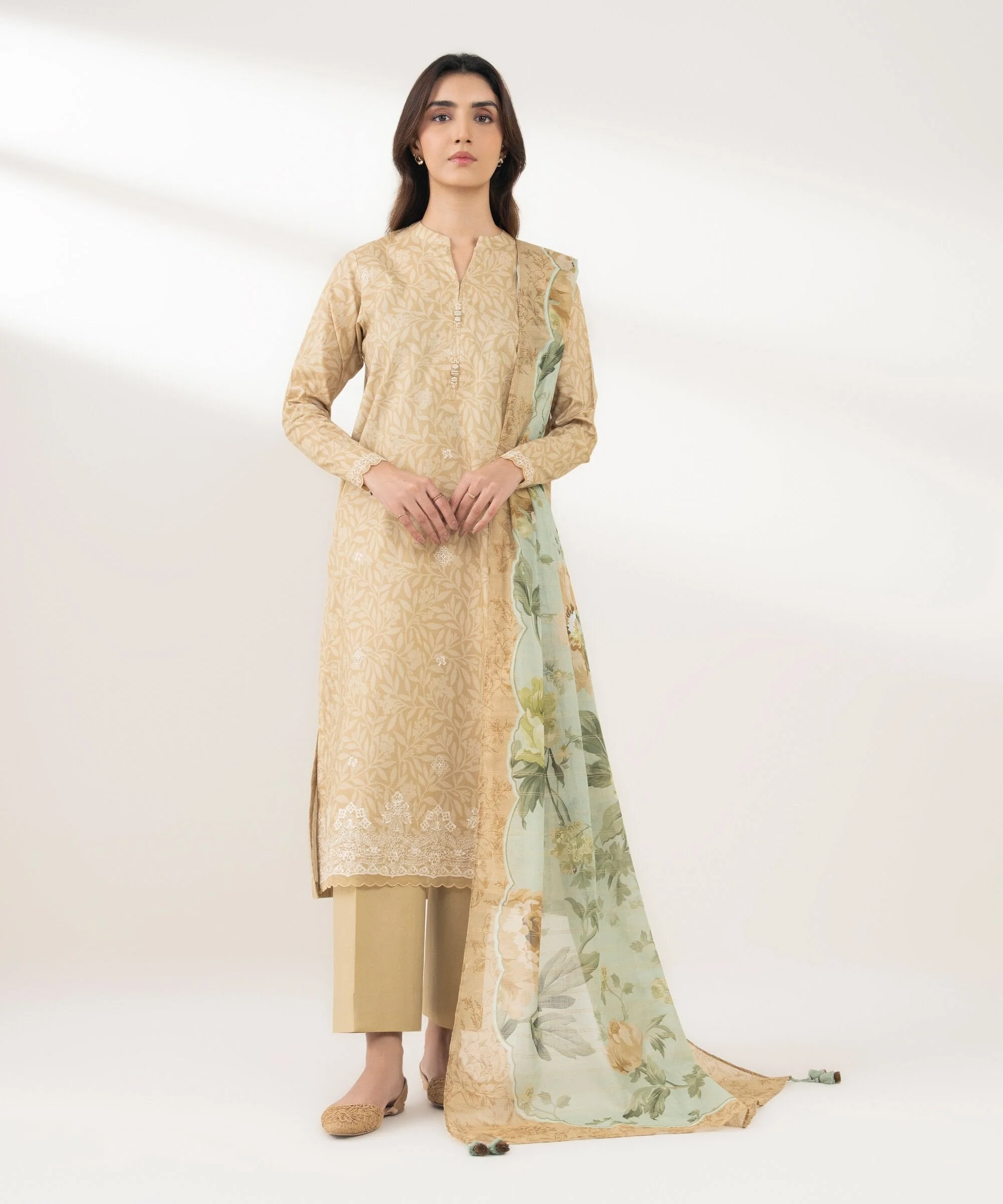 Sapphire Stitched 3 Piece ZARI Lawn EDYS26V0124B (Y-178 185) J(6)