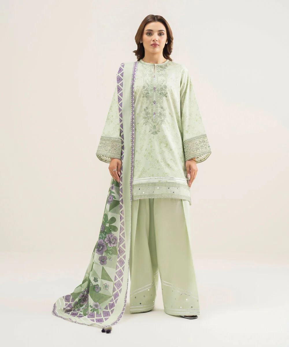 Sapphire Stitched Lawn 3 Piece U3PE-SGS26V2-14 J(111) Y191